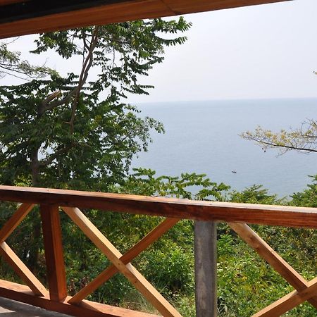 Villa Mucumbli à Ponta Figo Extérieur photo