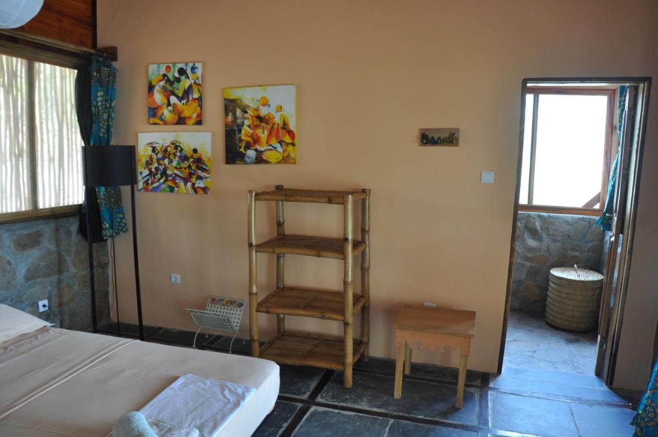 Villa Mucumbli à Ponta Figo Extérieur photo