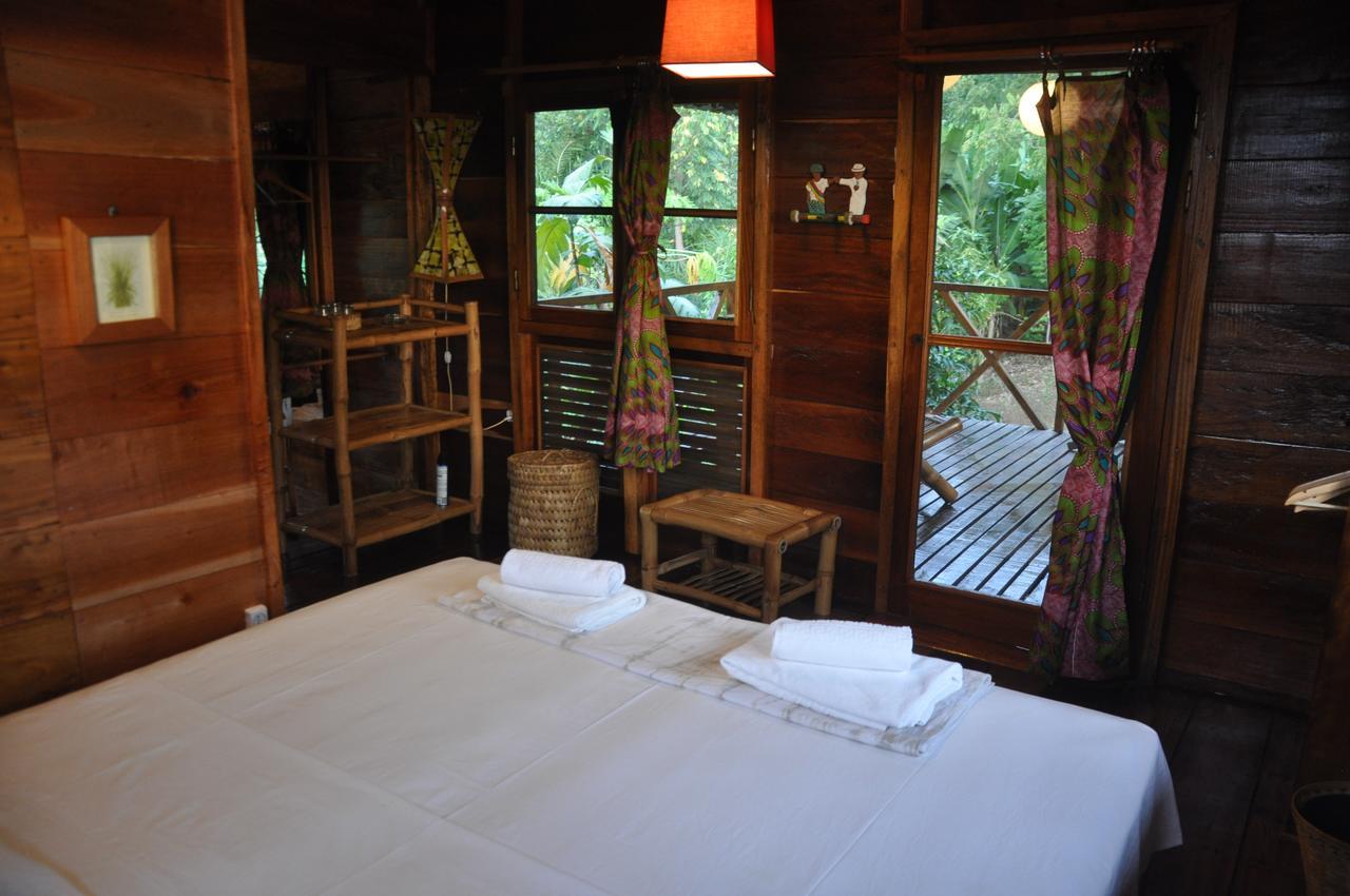 Villa Mucumbli à Ponta Figo Extérieur photo